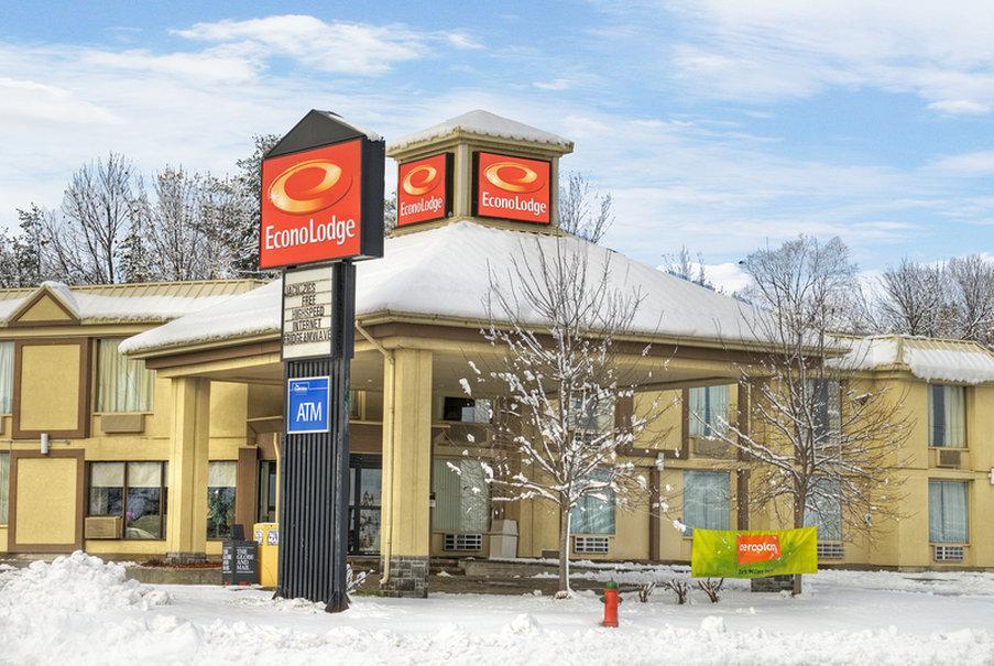 Econo Lodge Orillia Exteriér fotografie